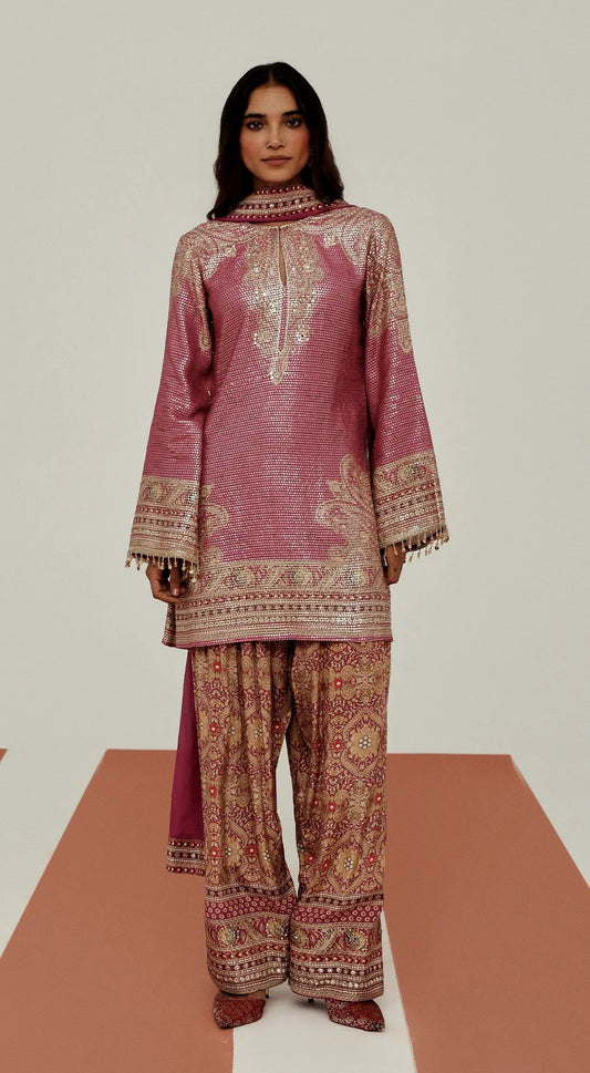 THE ROSE ROYALE SUIT SET