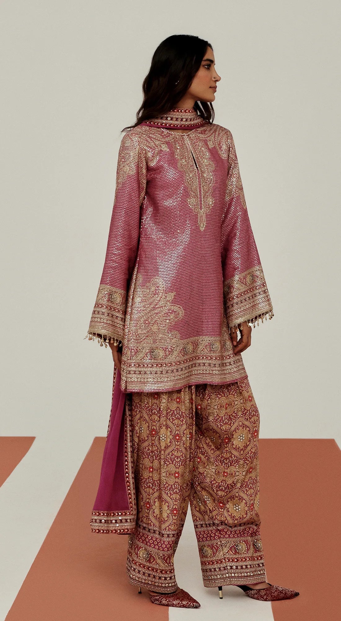 THE ROSE ROYALE SUIT SET