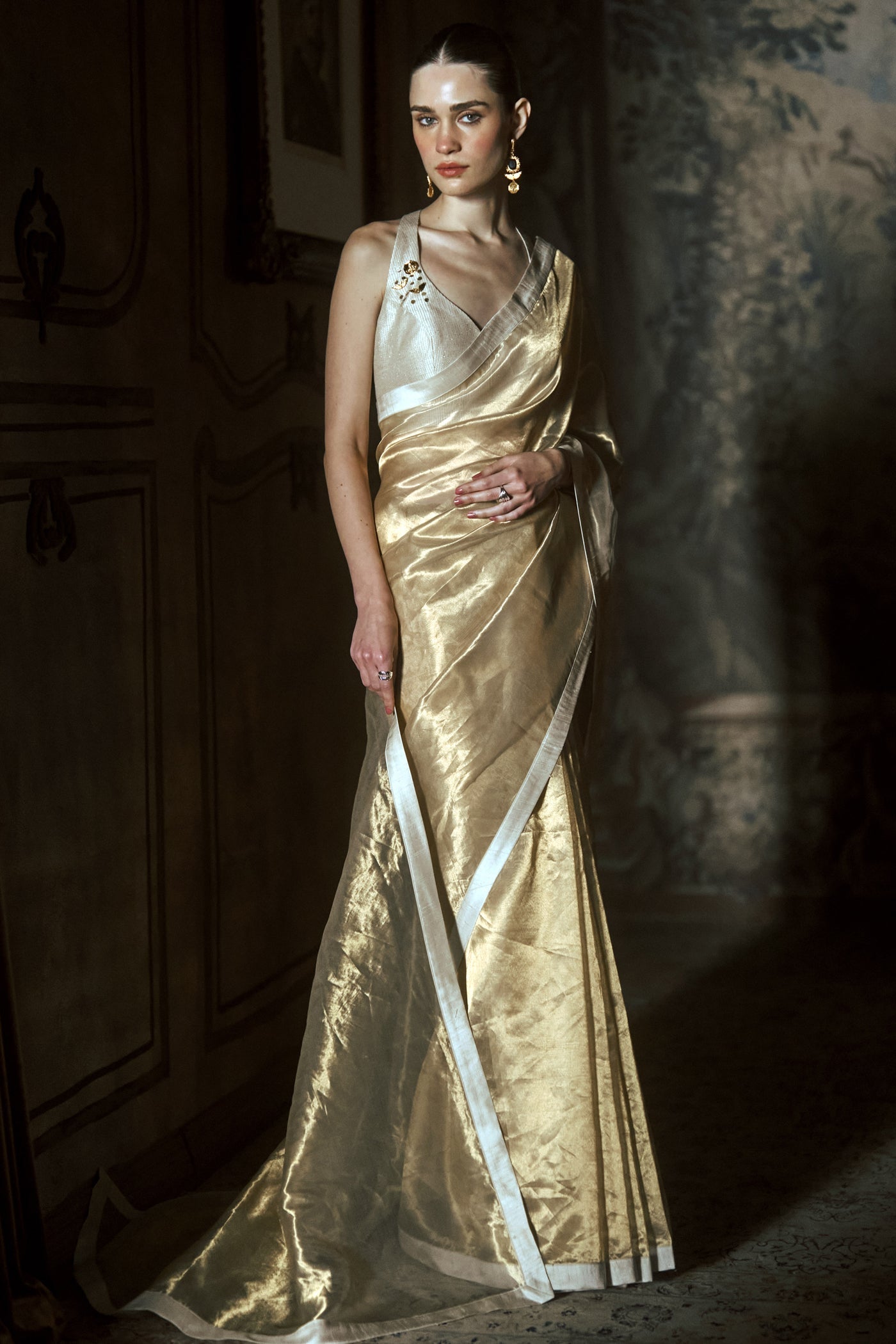 The Regents's Aurum Tissue Saree