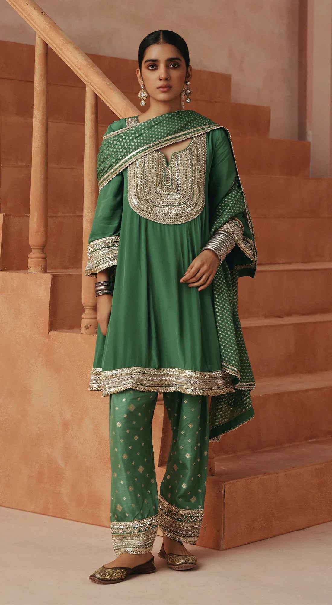 EMERALD OPULENCE EMBROIDERED SUIT SET