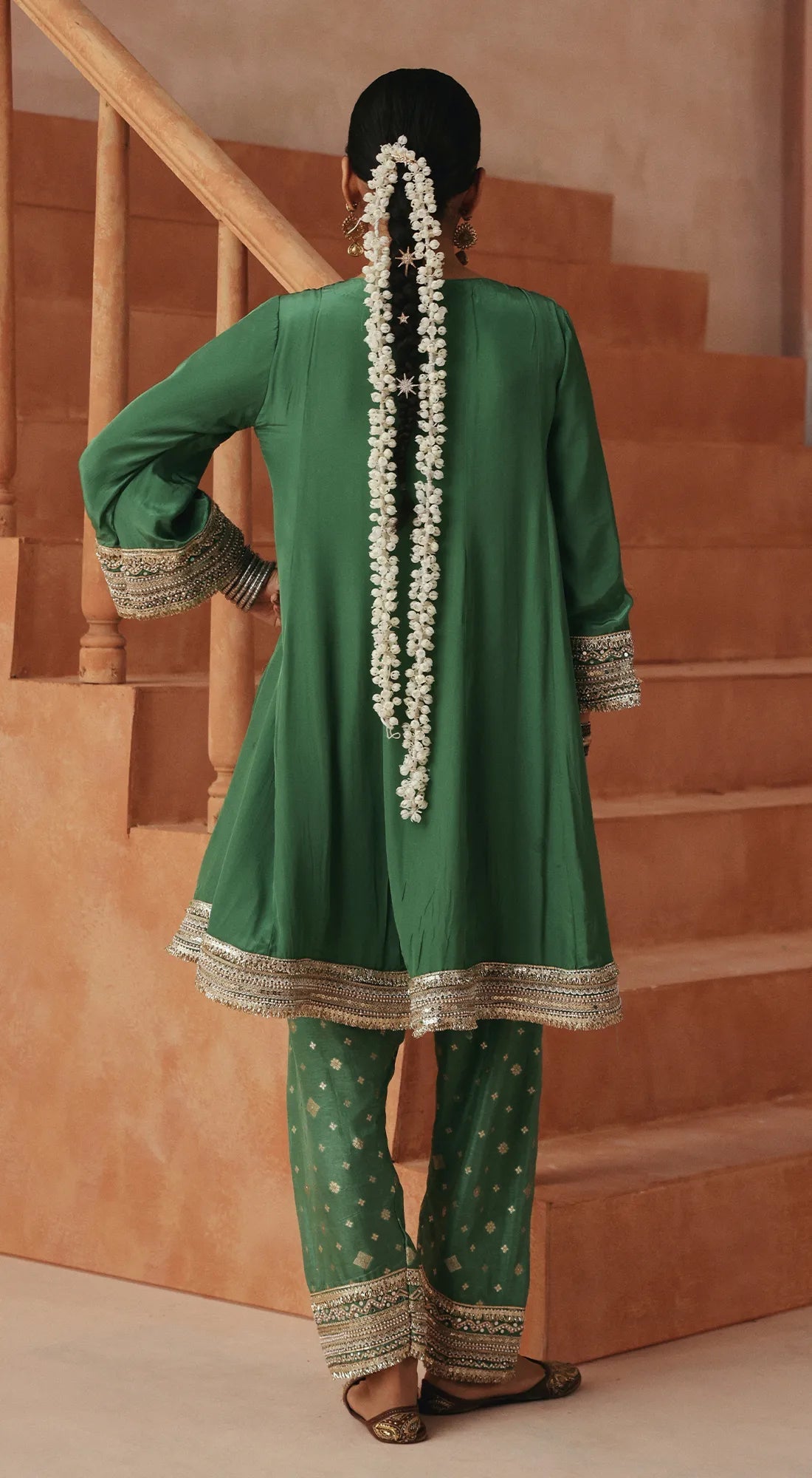 EMERALD OPULENCE EMBROIDERED SUIT SET